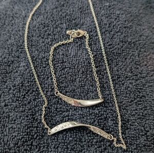 2 Piece Avon Mona Twist ST Chain Bar Pendant 16.5"Necklace Bracelet Set